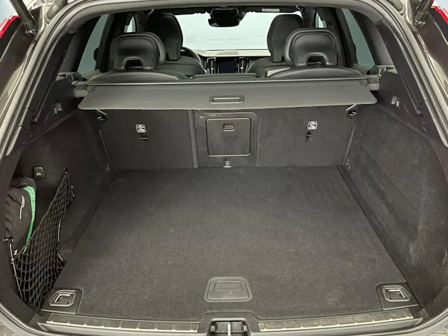 Volvo XC60 2.0 B5 MH R-Design