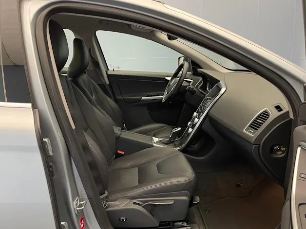 Volvo XC60 2.4 D4 Summum AWD S/S