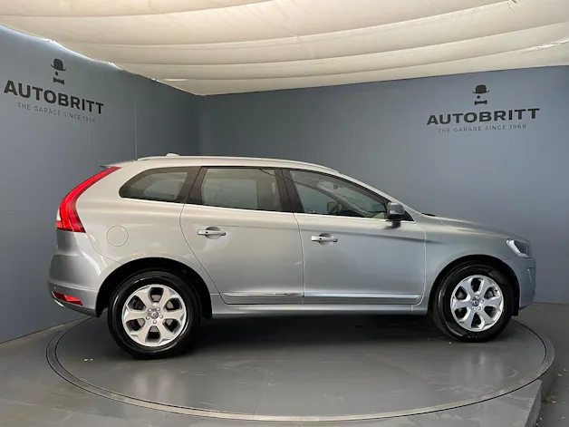 Volvo XC60 2.4 D4 Summum AWD S/S