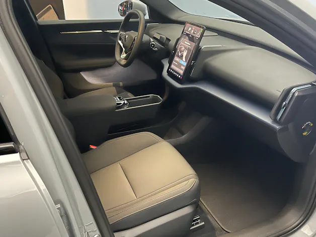 Volvo EX30 E40 Core