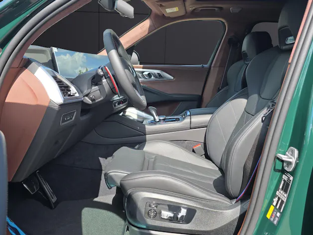 BMW XM 50e Plug-in Hybrid
