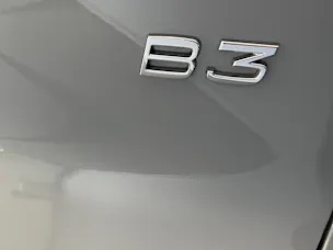 Volvo XC40 2.0 B3 MH Plus Dark