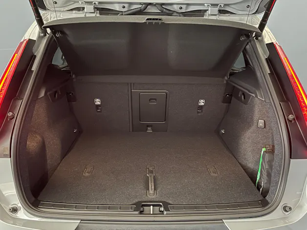 Volvo XC40 2.0 B3 MH Plus Dark