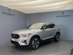 Volvo XC40 2.0 B3 MH Plus Dark