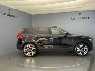 Volvo XC40 2.0 B3 MH Plus Dark