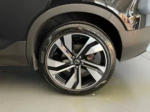 Volvo XC40 2.0 B3 MH Plus Dark