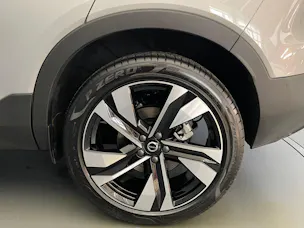 Volvo XC40 2.0 B3 MH Plus Dark