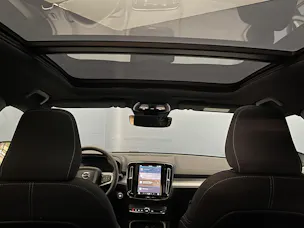 Volvo XC40 2.0 B3 MH Plus Dark