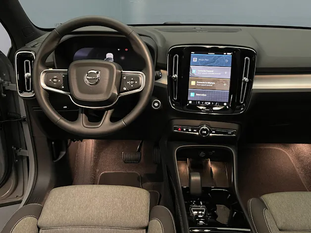 Volvo XC40 2.0 B3 MH Plus Dark