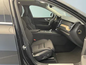 VOLVO XC60 2.0 T6 TE Ultra Bright eAWD