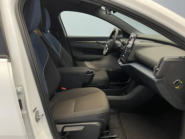 Volvo EX30 E60 Core Core