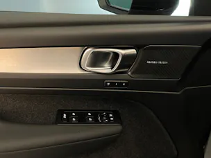 Volvo XC40 2.0 B4 MH Ultra Dark