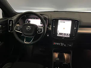 Volvo XC40 2.0 B4 MH Ultra Dark