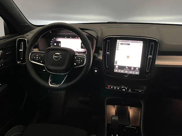 Volvo XC40 2.0 B4 MH Ultra Dark