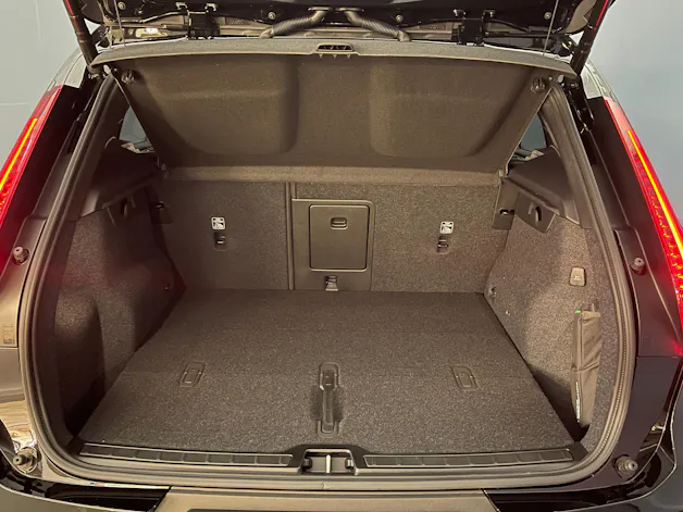 Volvo XC40 2.0 B3 MH Plus Dark
