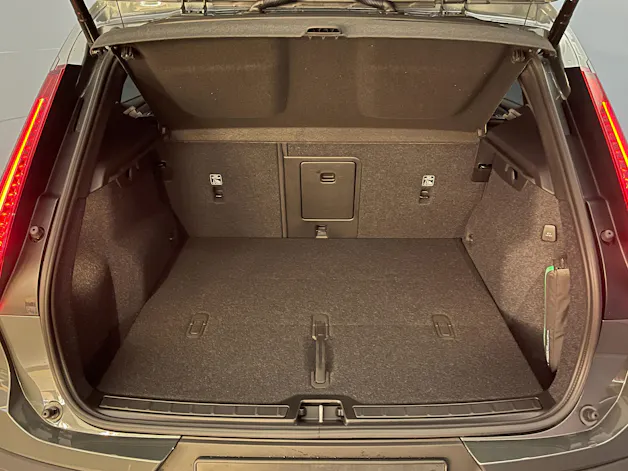 Volvo XC40 2.0 B3 MH Plus Dark