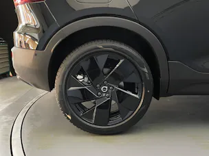 Volvo XC40 2.0 B4 MH Black Edition