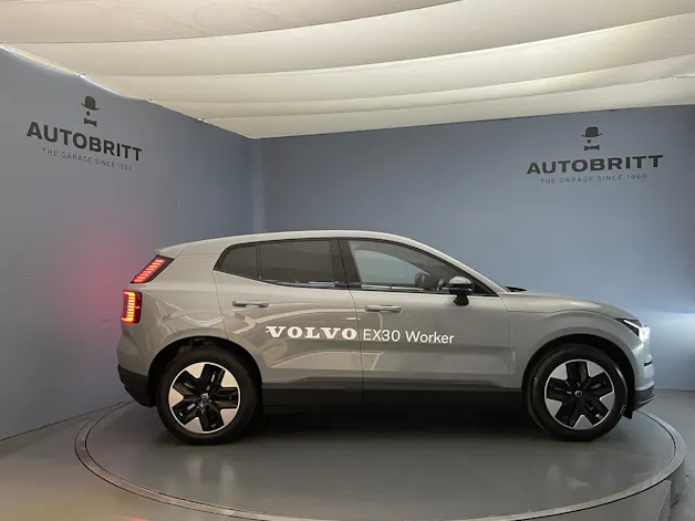 Volvo EX30 E60 Core WORKER