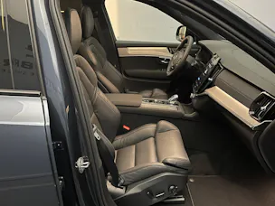 Volvo XC90 2.0 T8 Black Edition Ultra 7P.  AWD
