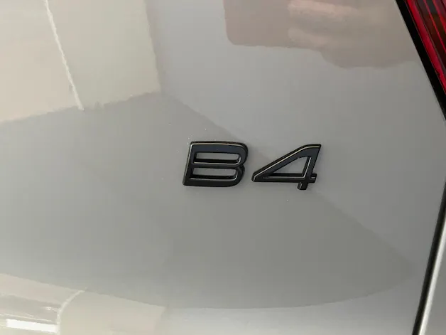 Volvo XC40 2.0 B4 MH Black Edition