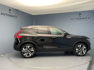 VOLVO XC40 2.0 B3 MH Plus Dark
