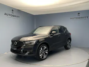Volvo XC40 2.0 B3 MH Plus Dark