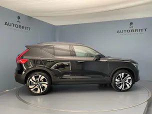 VOLVO XC40 2.0 B3 MH Plus Dark