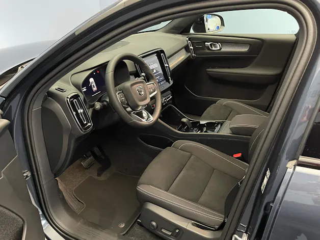 Volvo EX40 Twin Black Edition AWD