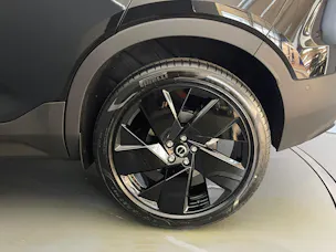 VOLVO XC40 2.0 B4 MH Black Edition