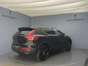 VOLVO XC40 2.0 B4 MH Black Edition