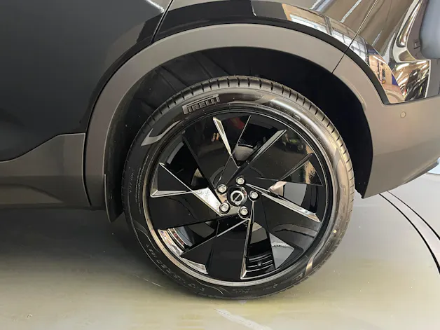 Volvo XC40 2.0 B4 MH Black Edition