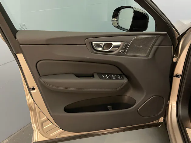 Volvo XC60 2.0 T6 TE Ultra Dark eAWD