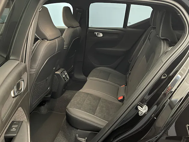 Volvo EX40 Twin Black Edition AWD
