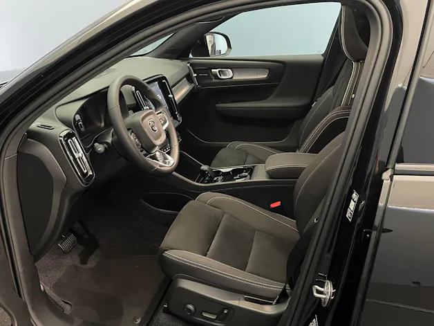 Volvo EX40 Twin Black Edition AWD