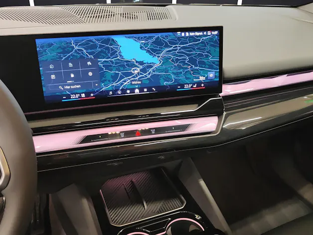 BMW 550e xDrive Touring