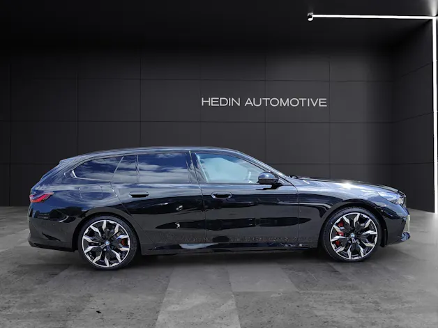 BMW 550e xDrive Touring