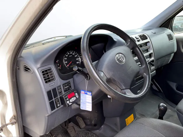 Toyota HIACE Kombi LWB 2.5 D-4D 3 P. CS