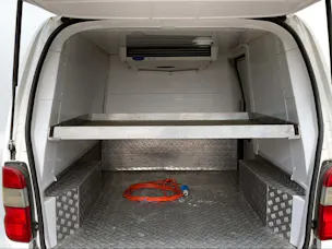 Toyota HIACE Kombi LWB 2.5 D-4D 3 P. CS