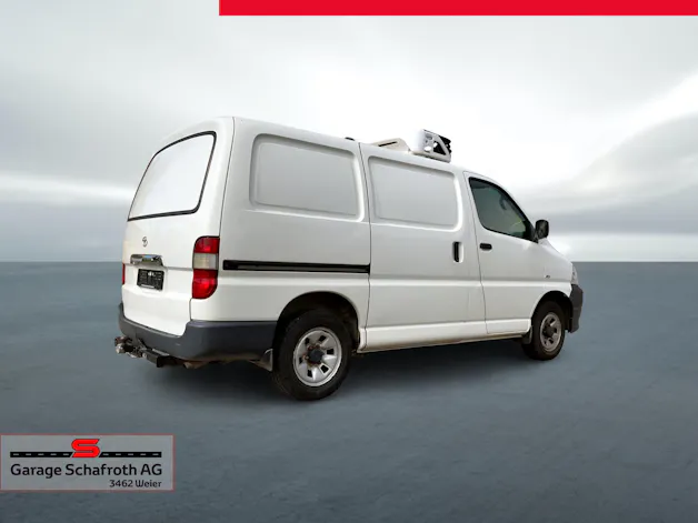 Toyota HIACE Kombi LWB 2.5 D-4D 3 P. CS