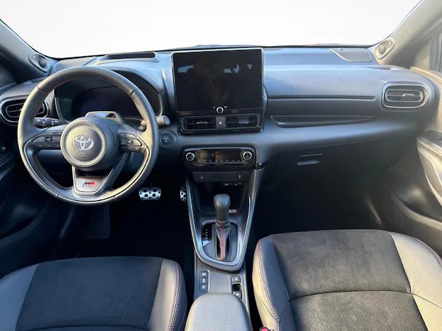 Toyota Yaris 1.5 VVT-i HSD GR Sport