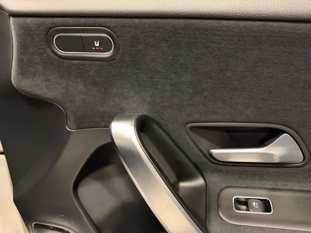 Mercedes-Benz A 180 AMG Line