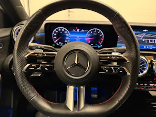 Mercedes-Benz A 180 AMG Line