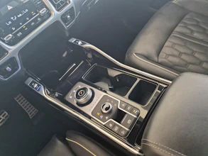 https://vehicle.imgix.net/4353474/dc1ea627-3827-4d71-a04d-71613adcbb34.jpg