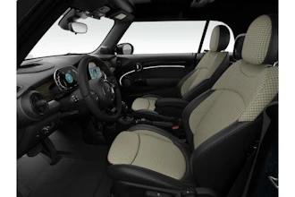 https://vehicle.imgix.net/4353491/1105a235-ea4d-4db1-b9f8-2c3143f8824f.jpg