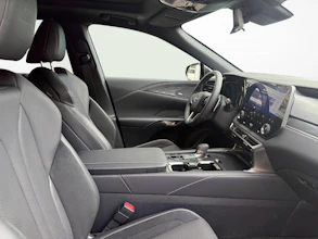 https://vehicle.imgix.net/4353584/58503f6a-a757-438b-84e9-1cbf7627c245.jpg