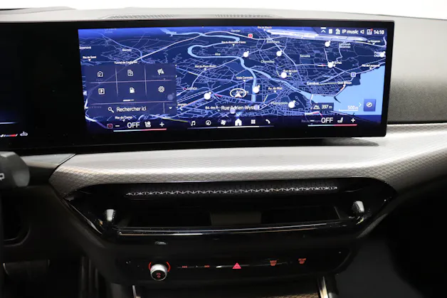 BMW 330i xDrive SAG Touring