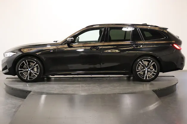 BMW 330i xDrive SAG Touring