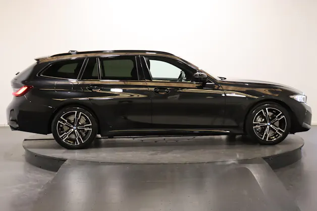 BMW 330i xDrive SAG Touring