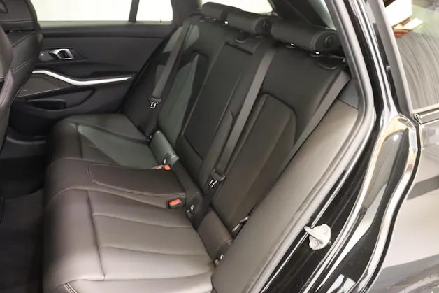 BMW 330i xDrive SAG Touring