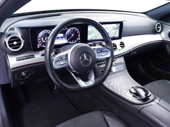 Fahrzeugbild MERCEDES-BENZ E 450